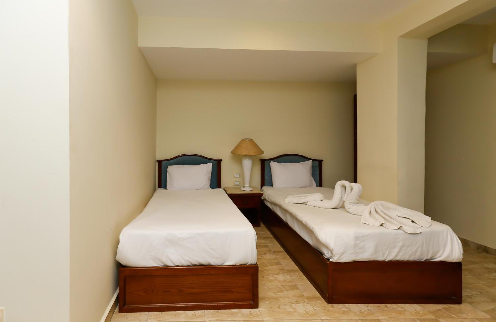 Pyramids Glory Inn Kafret el-Gabal エクステリア 写真